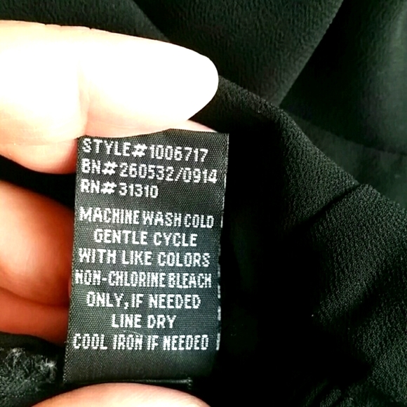 BCX Black Front Pleat Lace Detail Top Size Large - Picture 8 of 9